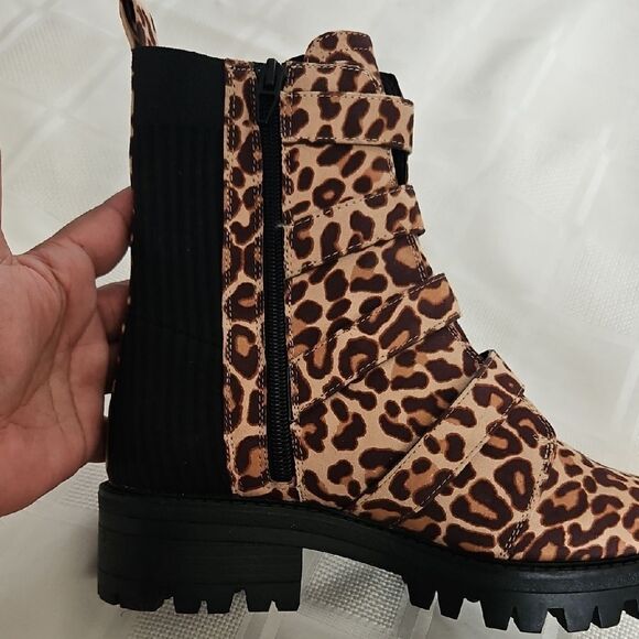 Design Lab Lord & Taylor Brown Combat Boots - Picture 5 of 16